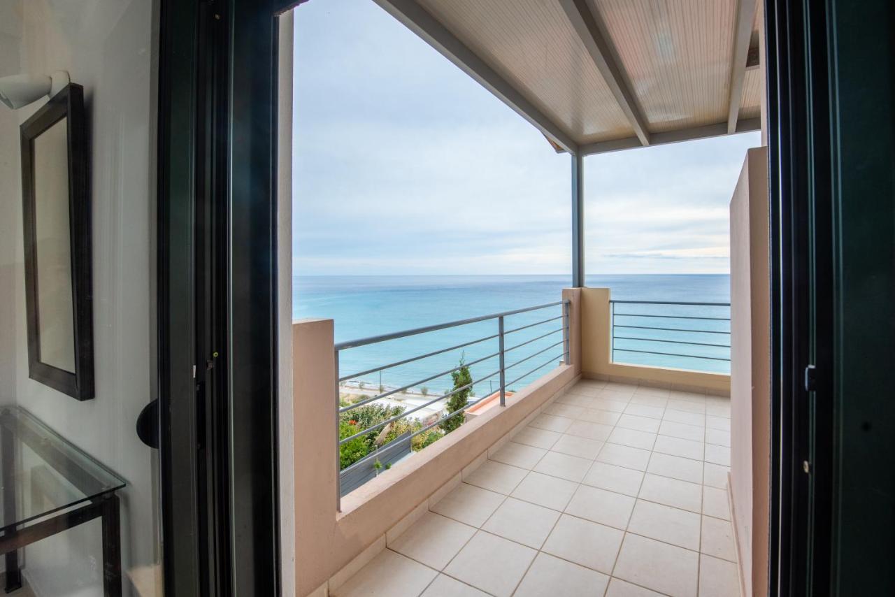 Portela Apartments Kastri ケラトカンボス エクステリア 写真