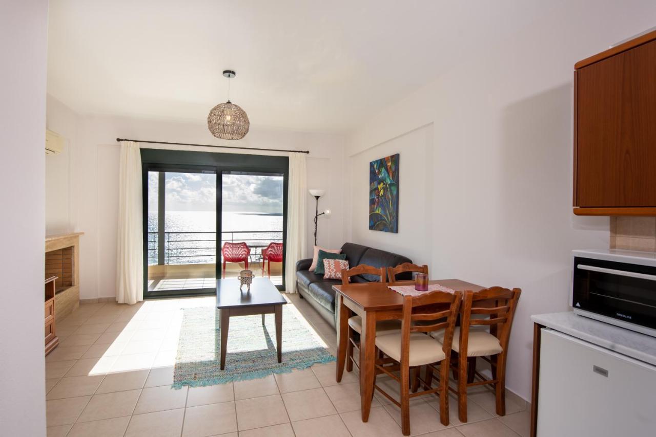 Portela Apartments Kastri ケラトカンボス エクステリア 写真