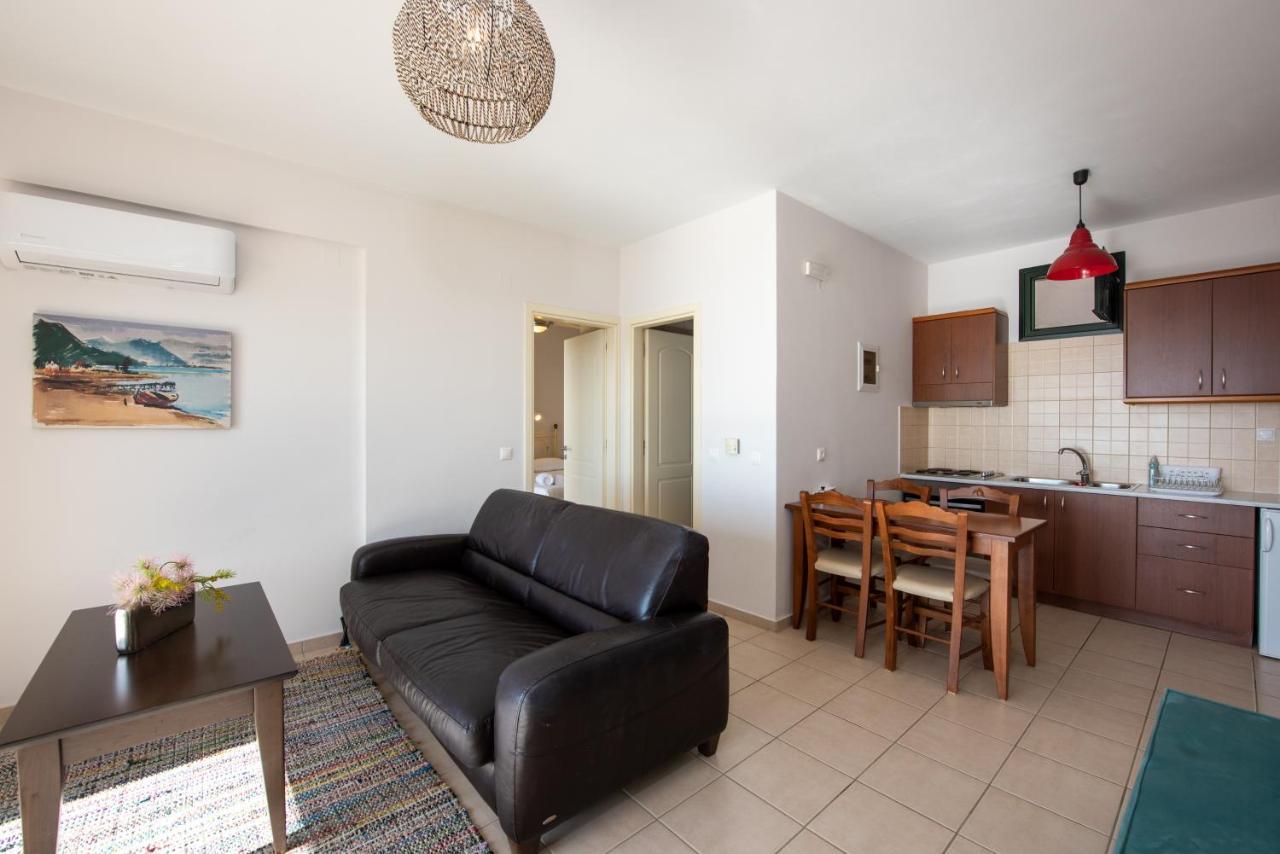 Portela Apartments Kastri ケラトカンボス エクステリア 写真