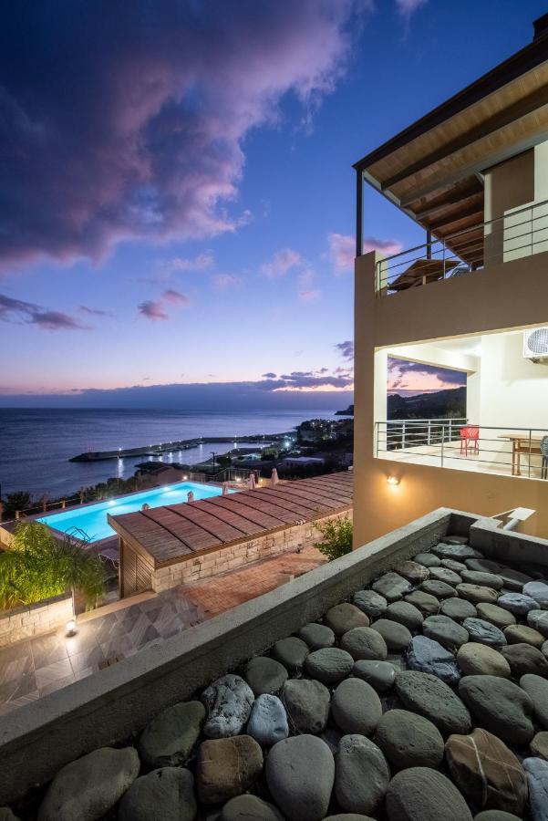 Portela Apartments Kastri ケラトカンボス エクステリア 写真